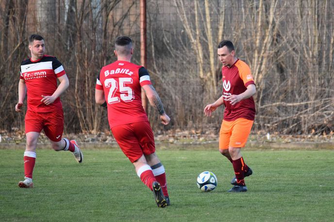 Sonnen-Apotheke-1.Kreisklasse: SV Einheit Glaubitz – SV Motor Sörnewitz 1, 2:6 (0:5), Glaubitz