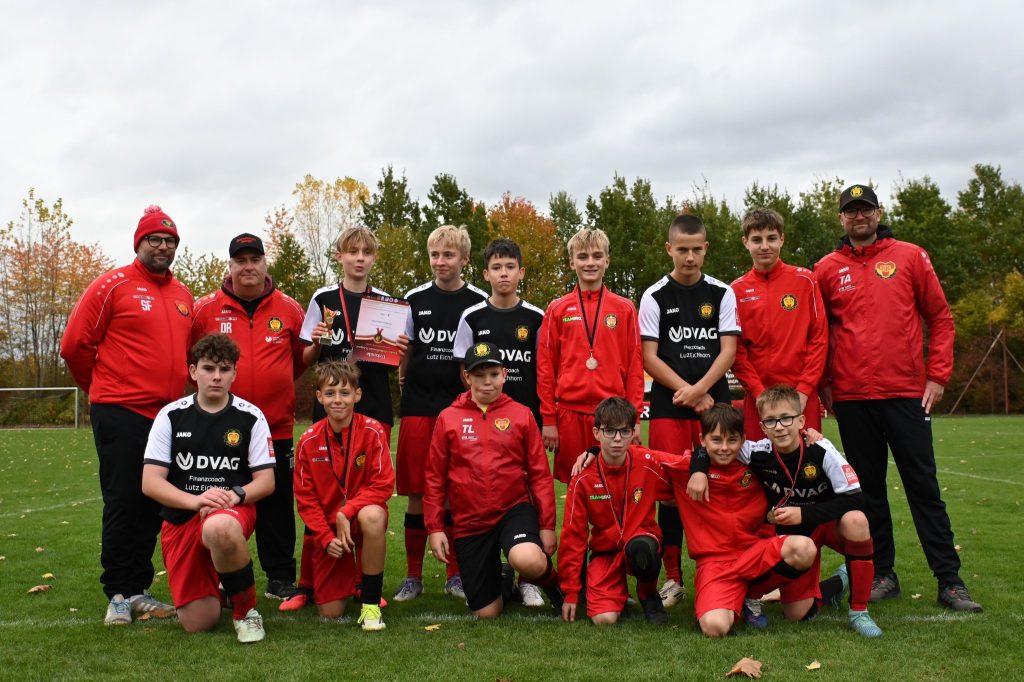 Unsere D-Junioren mit ihren Medaillen